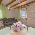 House Darijo لوكفا روجوزنيكا